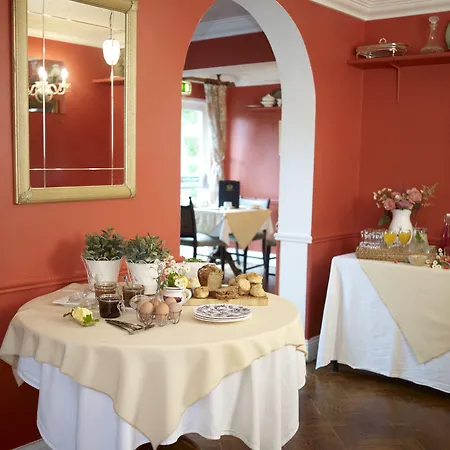 Ballyknocken House And Cookery School 4*